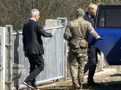 Thaçi flet për humbjen e babait: Dhimbjen e lotët i përjetova duke parë varrimin në TV