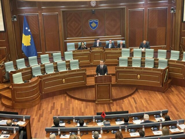 albin-kurti-foltore-1-850x638