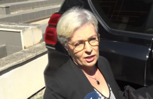 Donika Gërvalla refuzon të komentojë deklaratat skandaloze të Fatos Gecit