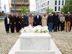 Haxhiu përkujton Konushevcin dhe Malajn në 28-vjetorin e vrasjes së tyre