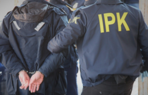 Operacioni kundër korrupsionit, arrestohen tre zyrtarë policorë