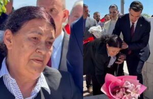 E shoqëruar nga Luani i ri, nëna Rukë vendos lule mbi varrin e Luanit në 29-vjetorin e rënies së tij