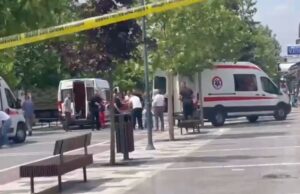 Te plagosur ne Podujeve, autoambulancat transportojnë një të plagosur pas të shtënave në qendër të Podujevës