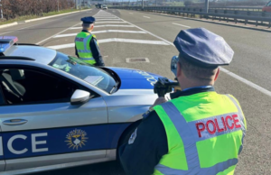 Policia shqipton mbi 2 mijë e 700 gjoba brenda 24 orëve të fundit