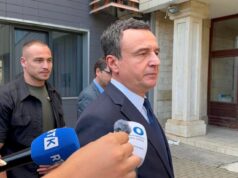 Kurti mbërrin në Kuvend, takohet me Abdixhikun për konstituimin e institucioneve