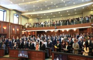 PDK, LDK dhe AAK kërkojnë seancë sonte për konstituimin e Kuvendit