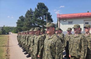 Rekrutët e rinj të FSK-së nisin trajnimin bazë, rreshtohen në kazermën “Skënderbeu”