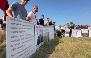 Kisha në Vushtrri, i moshuari: S’jemi kundër vëllezërve katolikë, por kundër bandave që po na përçajnë