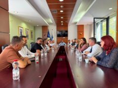 “Reflektoni – Hapeni Kuvendin!”: PDK kërkon vazhdimin e seancës konstituive