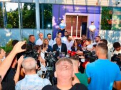 Deputetët e PDK-së para Qeverisë: Këto zyra janë uzurpuar nga deputeti Albin Kurti, ai duhet të jetë bashkë me ne në Kuvend për ta konstituuar atë