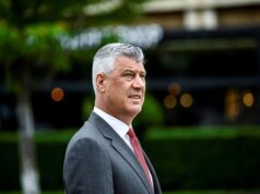 Thaçi do të qëndrojë në paraburgim deri në aktgjykim, Gjykatësi jep urdhër të mos dërgohen më komente për rishikimin e radhës