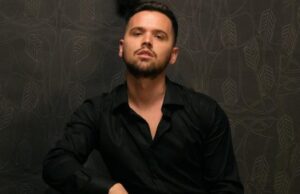 Ylli Limani mysafir në natën e tetë të protestës “Jo në emrin tim”; flasin Leonora Jakupi dhe Resul Sinani