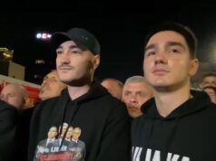 Tetë ditë protesta në shesh, djali i Kadri Veselit: Çdo ushtar e dëshmor i UÇK-së është krenar me këtë rini