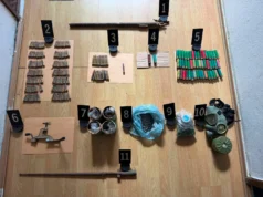Policia gjen armë dhe municione të ndryshme në dy lokacione në Zubin Potok