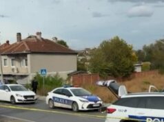Vrasja e dyfishtë në Gjilan, të dyshuarit i bastisen shtëpitë e pronat, i gjenden armë pa leje
